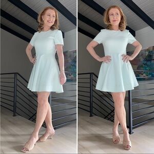Cinq à Sept- Beautiful Light Mint Colored Dress- LIKE NEW
